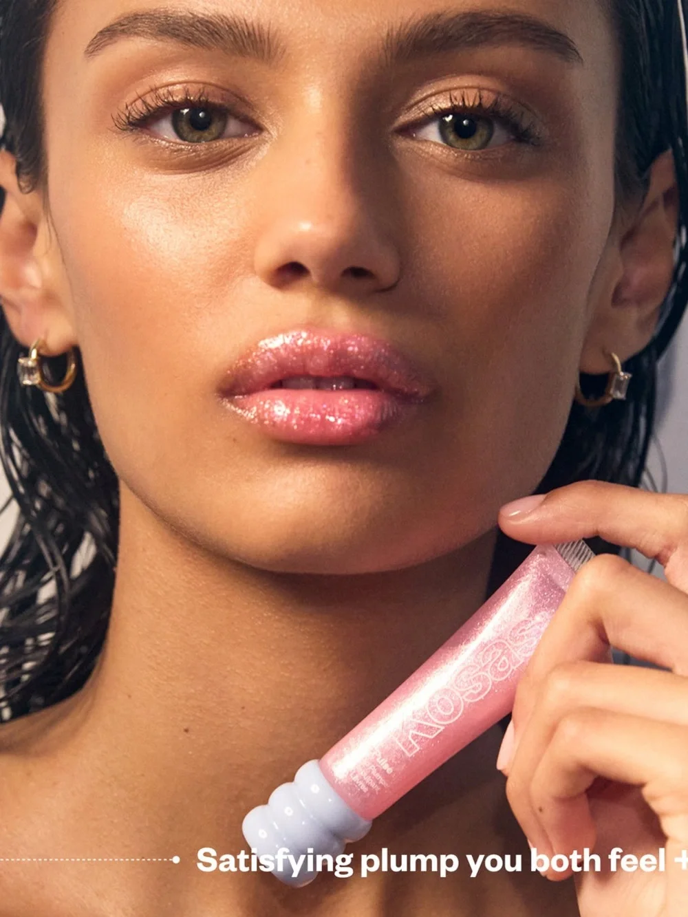 Kosas Glassy Lip Pulse Lip Plumper - Shimmery Pink